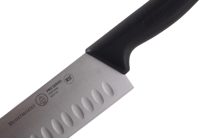 Messermeister Pro Series 18cm Kullenschliff Santoku 