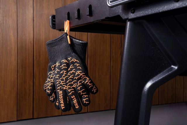 Traeger BBQ Mitts 